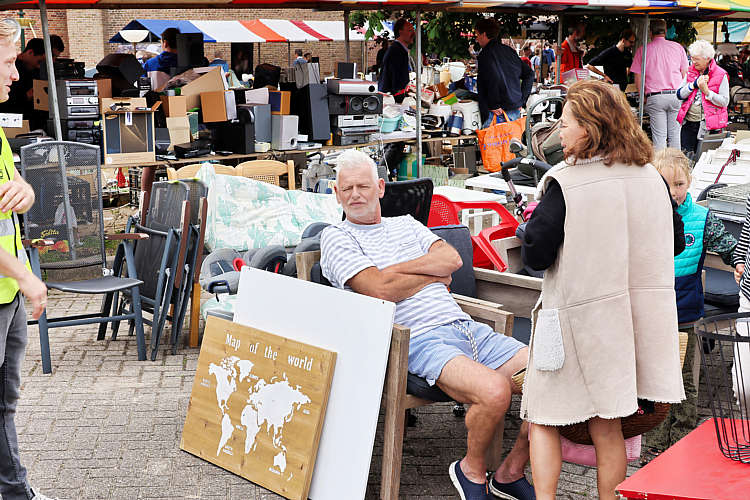 Rommelmarkt 2022 Waarder_173